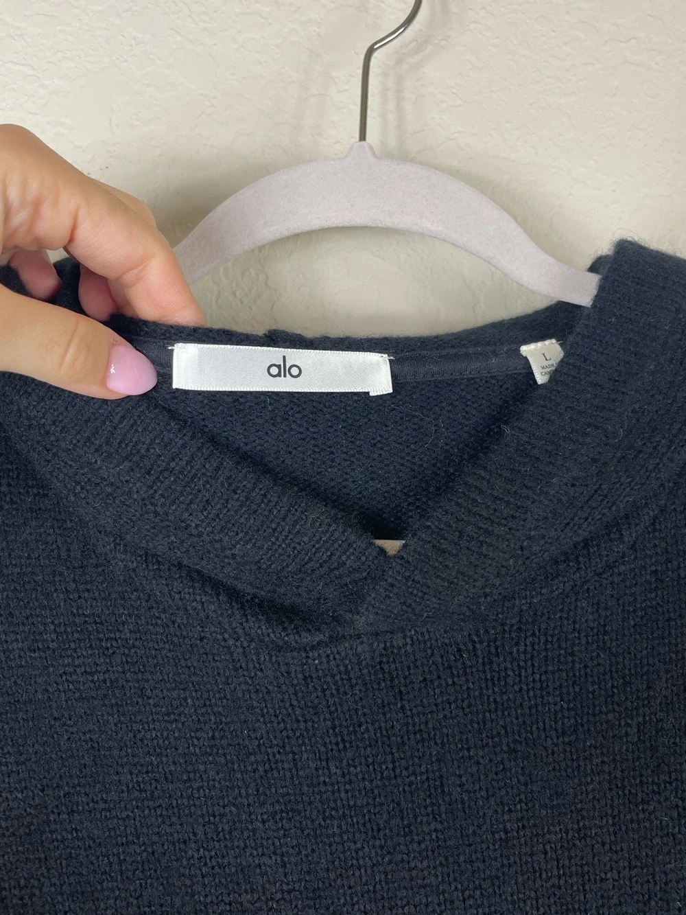 Alo Yoga New Class Cashmere Hoodie Black Size Large NWT